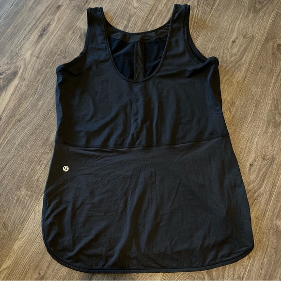 Lululemon tank top mesh detailing - Picture 2 of 5